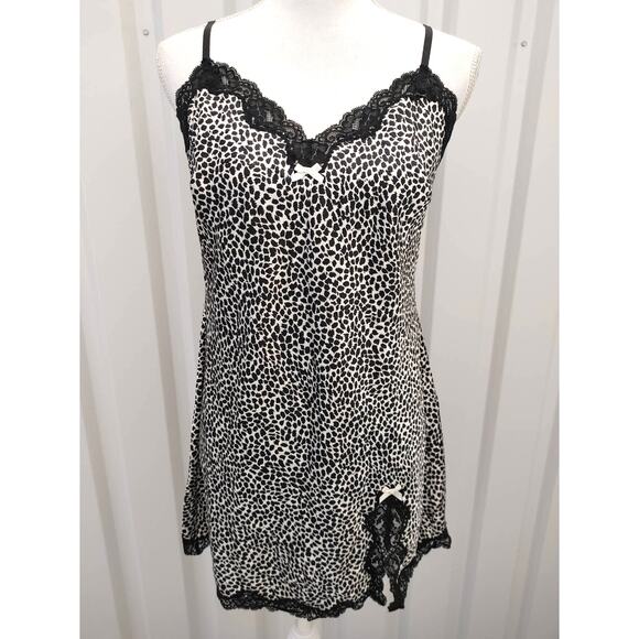 Victoria's Secret Satin Lace Negligee Night Lingerie Animal Print Medium - Picture 1 of 5